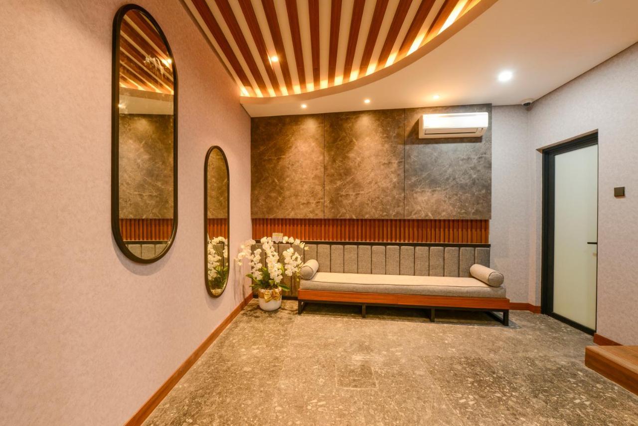 Nata Azana Hotel Solo Buitenkant foto
