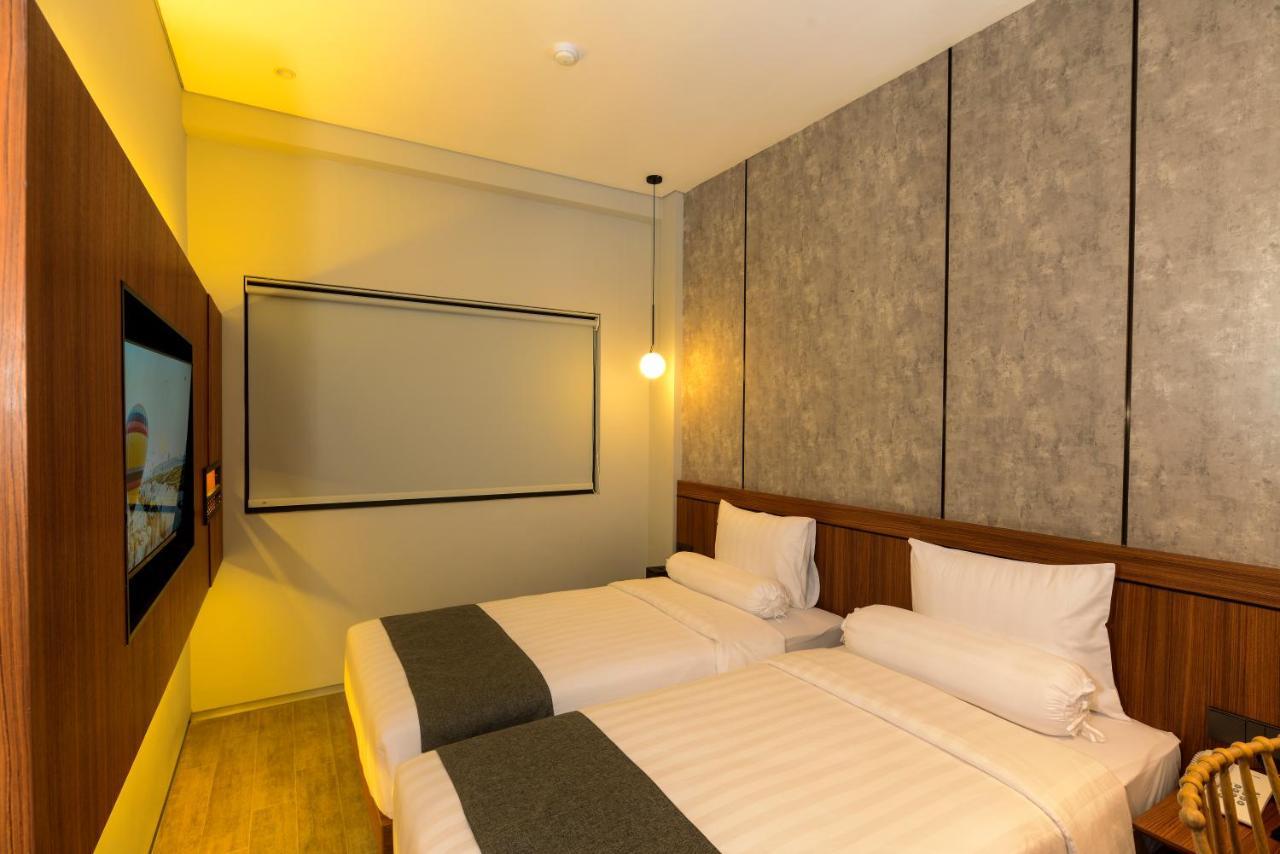 Nata Azana Hotel Solo Buitenkant foto