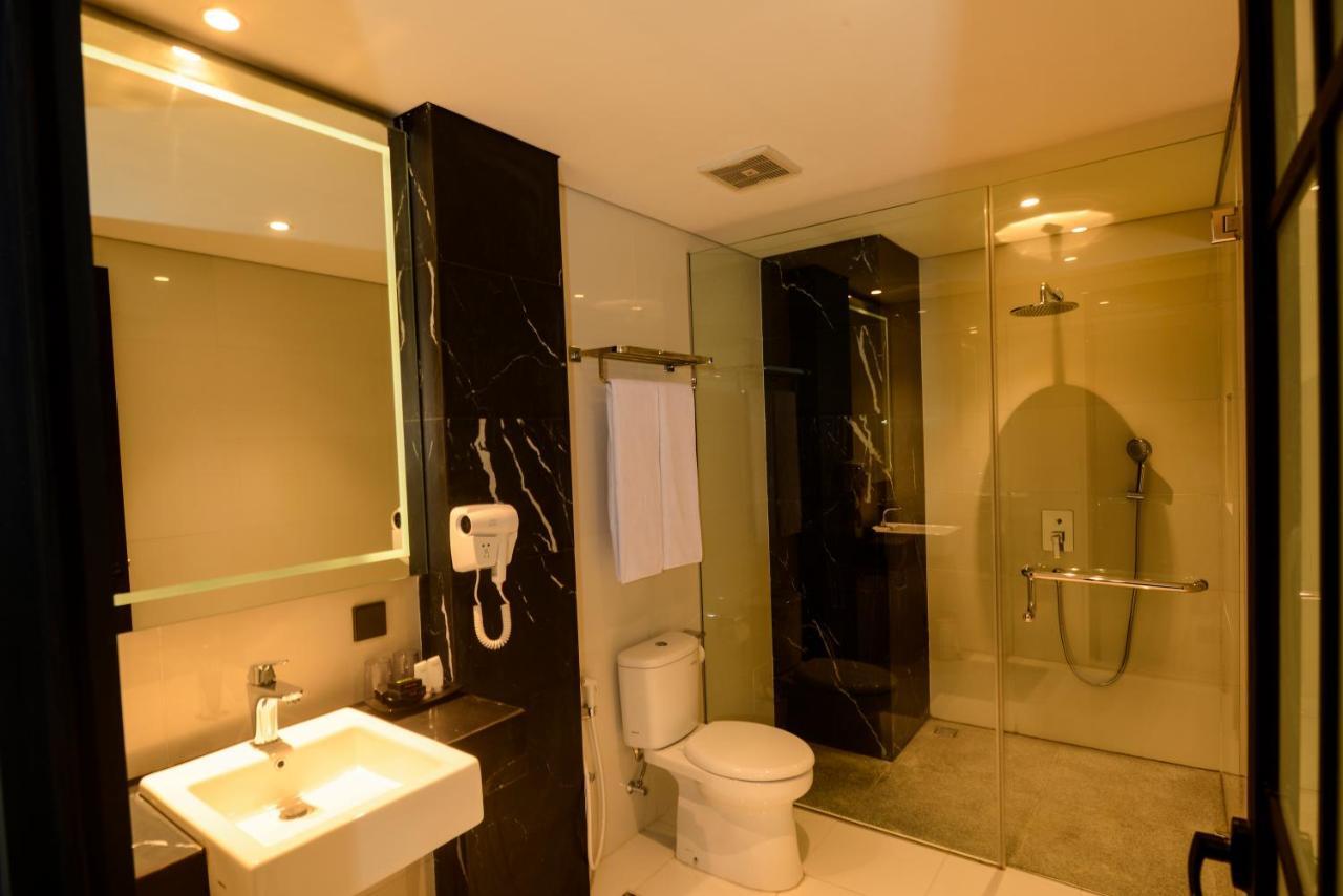 Nata Azana Hotel Solo Buitenkant foto