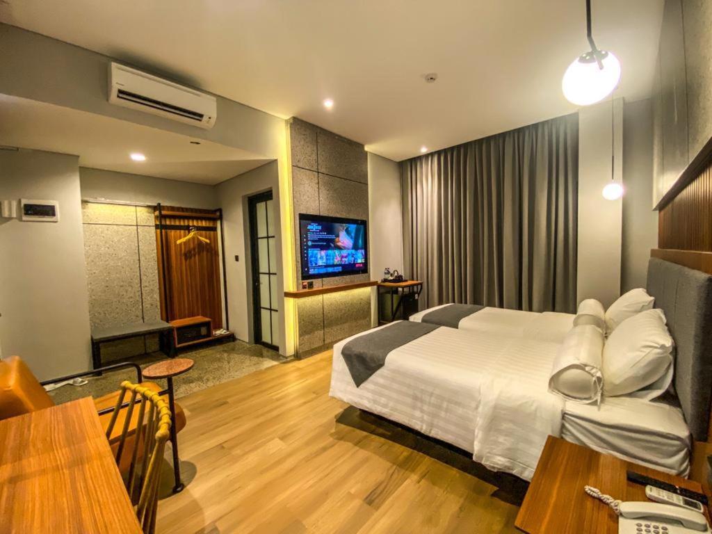 Nata Azana Hotel Solo Buitenkant foto