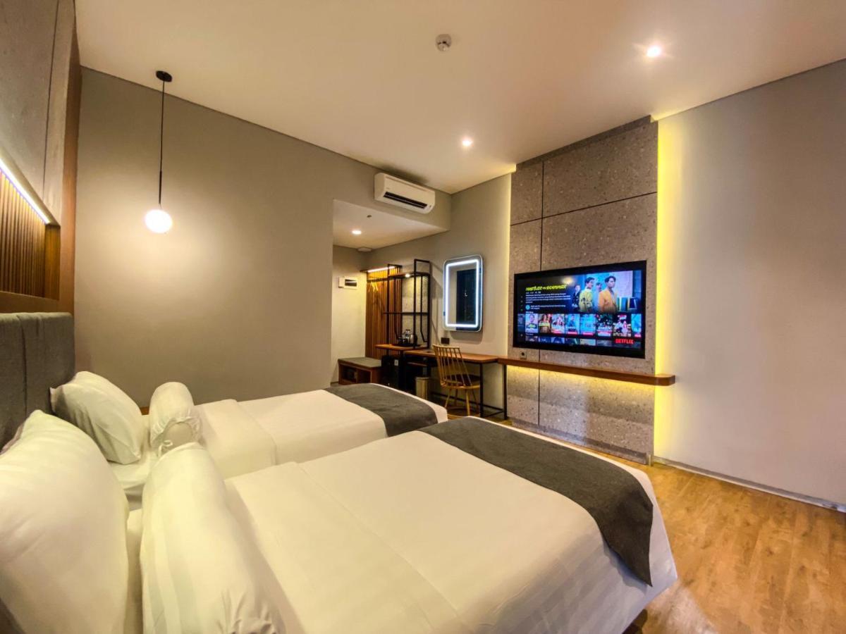 Nata Azana Hotel Solo Buitenkant foto