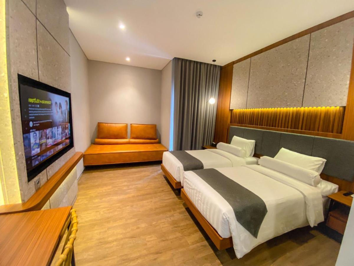 Nata Azana Hotel Solo Buitenkant foto